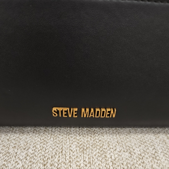 Steve Madden East West Handbag - Picture 5 of 8